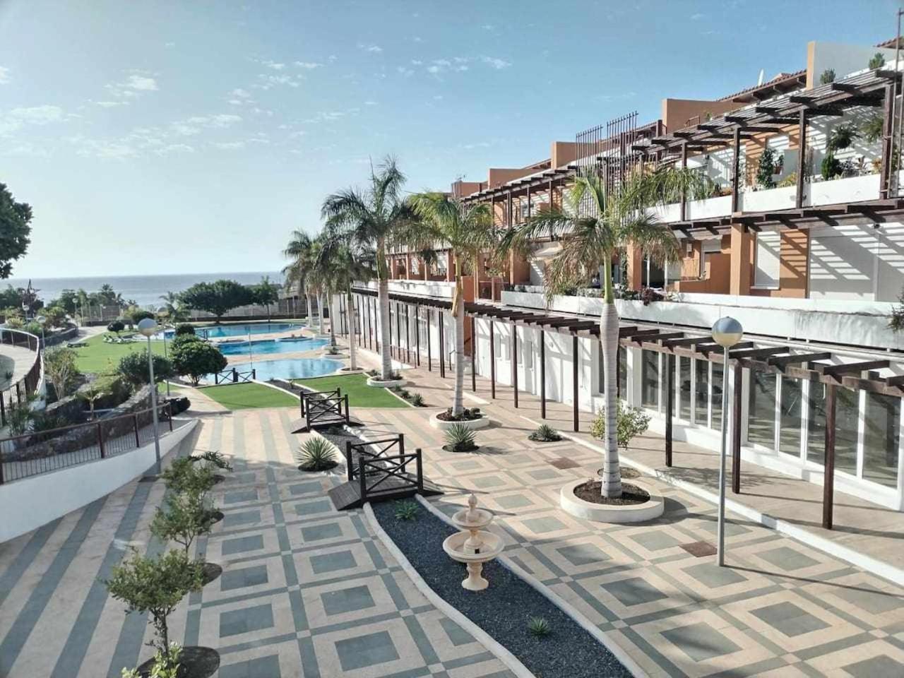 Rentenerife Magec Swing & Sun Amarilla Golf سان ميغيل ذي أبونا المظهر الخارجي الصورة