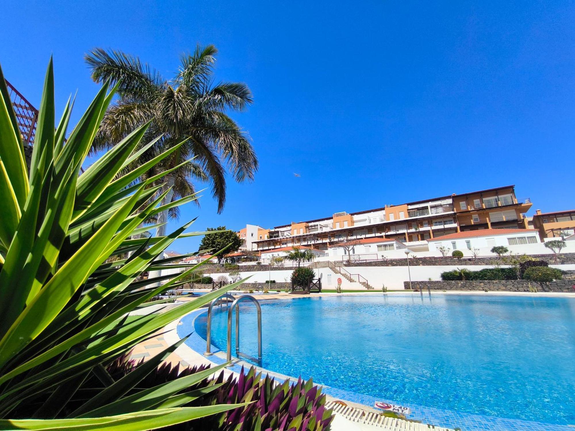 Rentenerife Magec Swing & Sun Amarilla Golf سان ميغيل ذي أبونا المظهر الخارجي الصورة